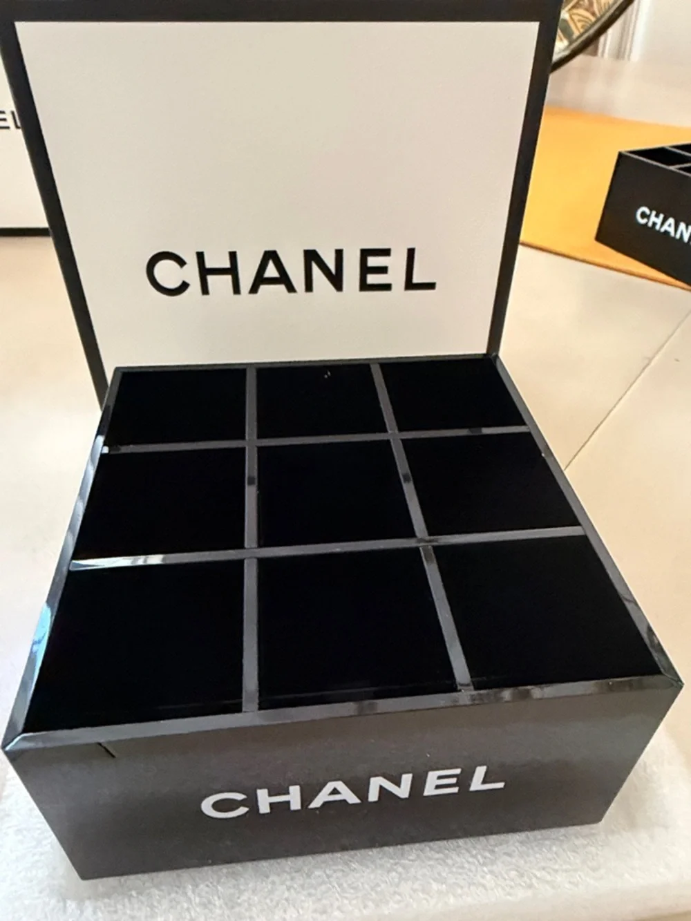 CHANEL Black and White Lipstick Presentation Box - Picture 2 of 6